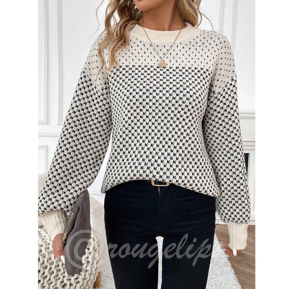 Black on Beige Pattern Loose Fit Crew Necklace Long Sleeve Pullover Knit Sweater - Picture 6 of 7